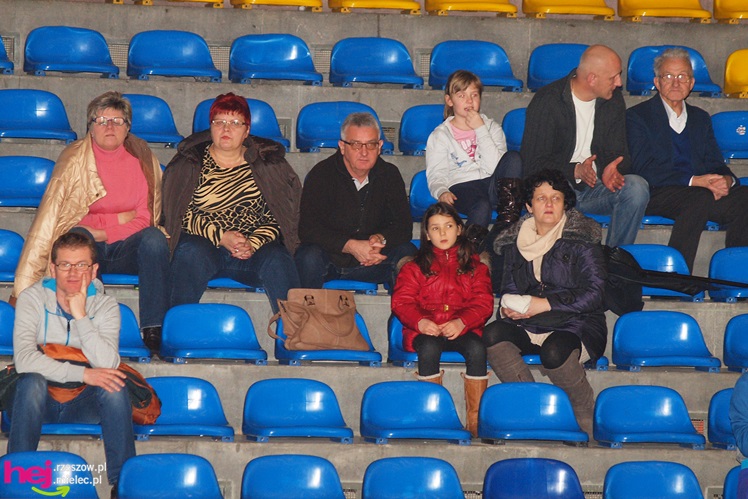 Dębowiec bez szans w starciu z Szóstką