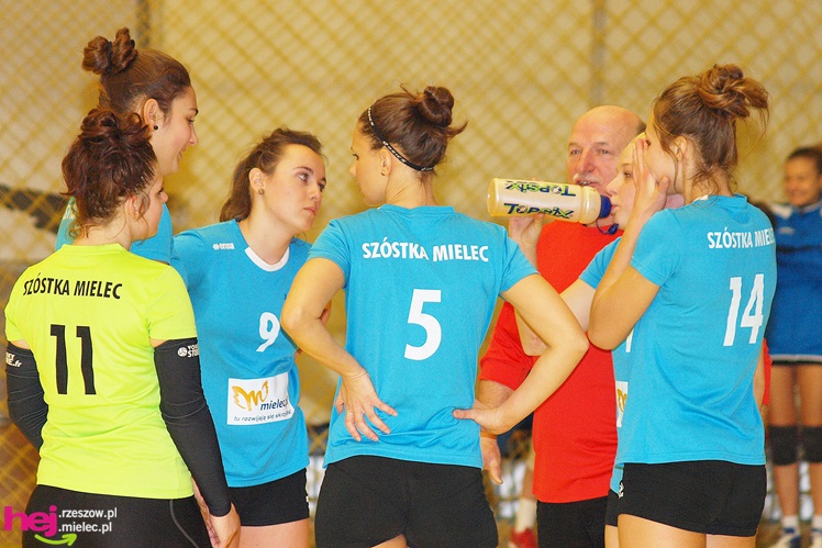 Dębowiec bez szans w starciu z Szóstką