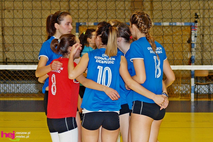 Dębowiec bez szans w starciu z Szóstką