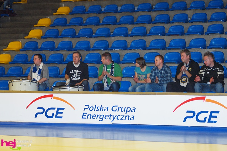 Dębowiec bez szans w starciu z Szóstką