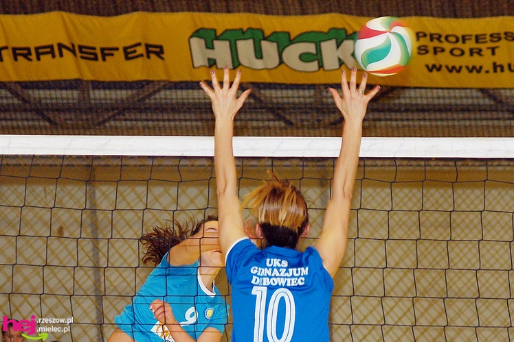 Dębowiec bez szans w starciu z Szóstką