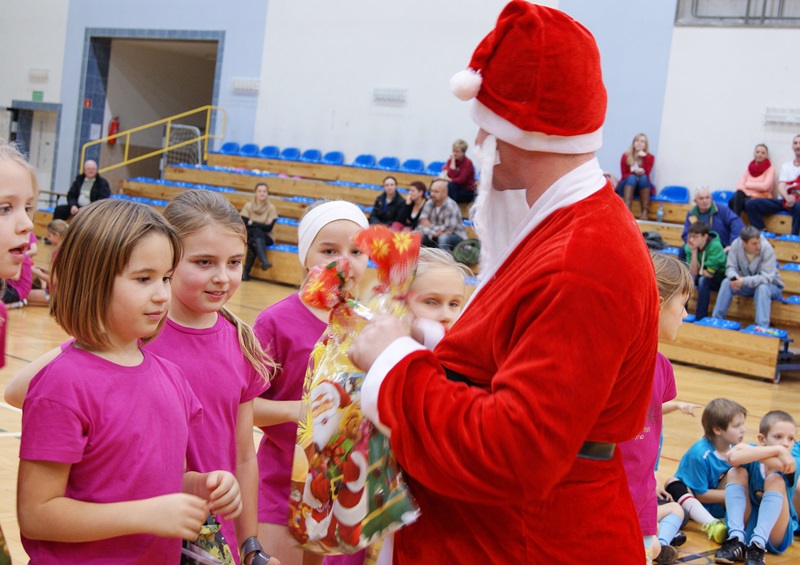 III Mikołajkowy Wielobój Sprawnościowy [ZDJĘCIA]
