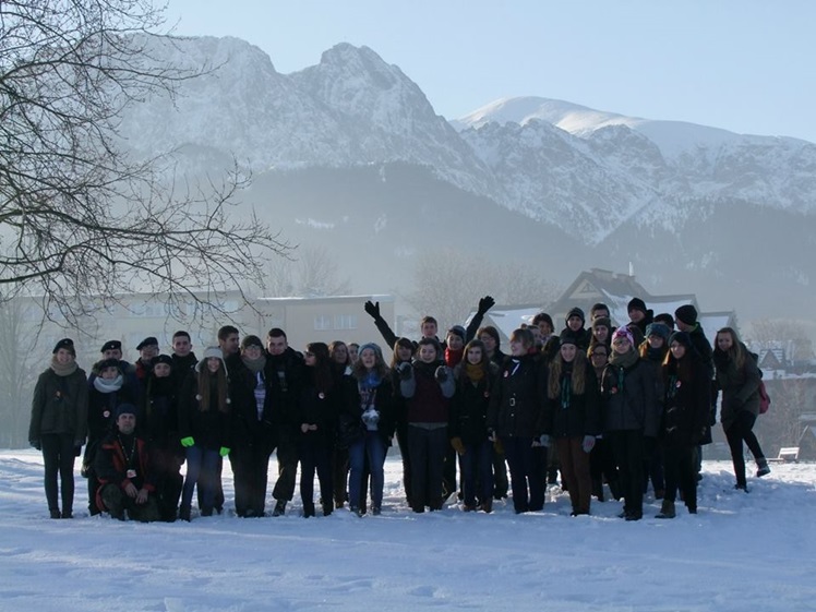 Betlejemskie Światło Pokoju już jest w Mielcu. Przyjechało z Zakopanego