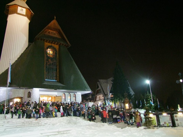 Betlejemskie Światło Pokoju już jest w Mielcu. Przyjechało z Zakopanego