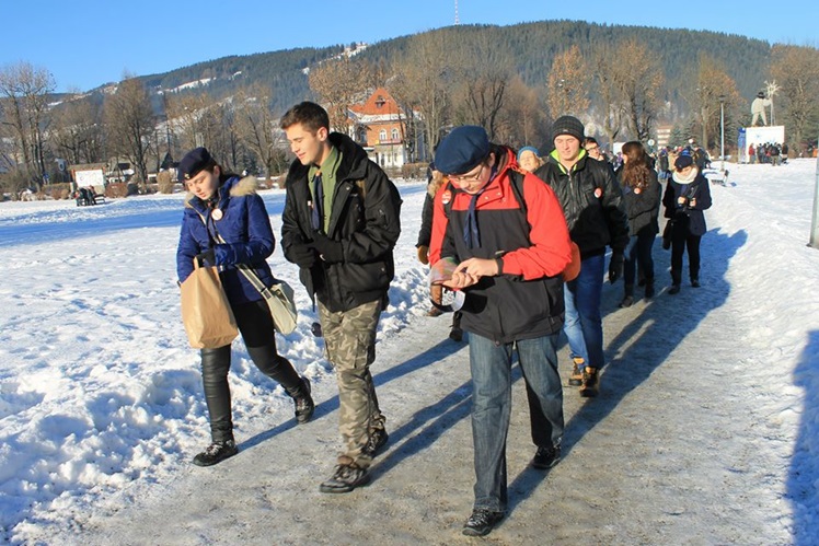 Betlejemskie Światło Pokoju już jest w Mielcu. Przyjechało z Zakopanego