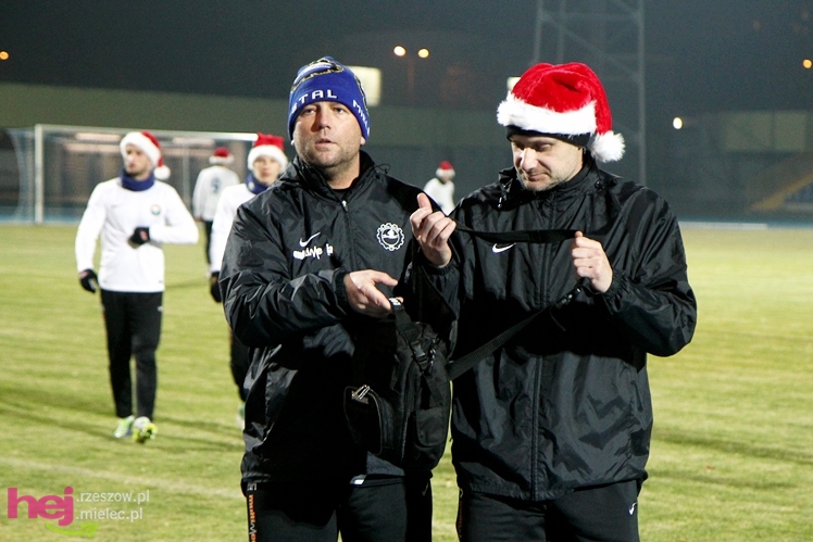 Mecz Wigilijny na Stadionie Miejskim: FKS Stal Mielec - Kibice Stali Mielec 4:6 (3:0)