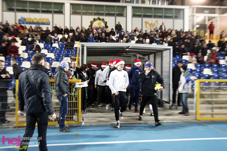 Mecz Wigilijny na Stadionie Miejskim: FKS Stal Mielec - Kibice Stali Mielec 4:6 (3:0)