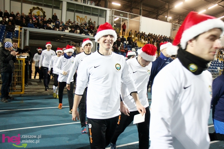 Mecz Wigilijny na Stadionie Miejskim: FKS Stal Mielec - Kibice Stali Mielec 4:6 (3:0)