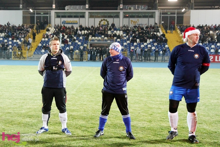 Mecz Wigilijny na Stadionie Miejskim: FKS Stal Mielec - Kibice Stali Mielec 4:6 (3:0)