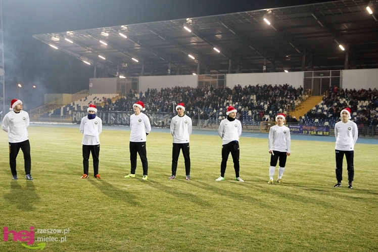 Mecz Wigilijny na Stadionie Miejskim: FKS Stal Mielec - Kibice Stali Mielec 4:6 (3:0)