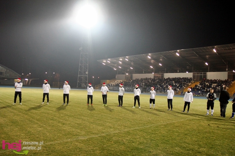 Mecz Wigilijny na Stadionie Miejskim: FKS Stal Mielec - Kibice Stali Mielec 4:6 (3:0)