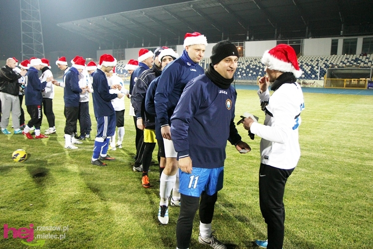 Mecz Wigilijny na Stadionie Miejskim: FKS Stal Mielec - Kibice Stali Mielec 4:6 (3:0)