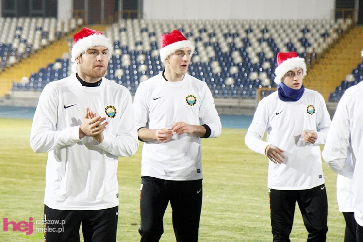 Mecz Wigilijny na Stadionie Miejskim: FKS Stal Mielec - Kibice Stali Mielec 4:6 (3:0)
