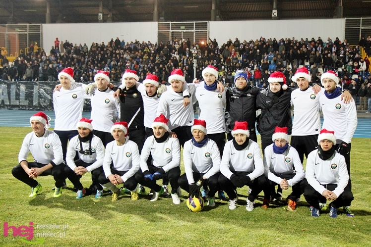 Mecz Wigilijny na Stadionie Miejskim: FKS Stal Mielec - Kibice Stali Mielec 4:6 (3:0)