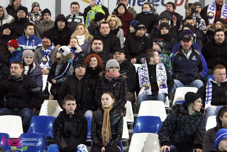 Mecz Wigilijny na Stadionie Miejskim: FKS Stal Mielec - Kibice Stali Mielec 4:6 (3:0)