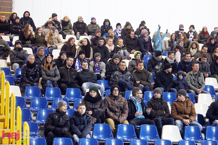 Mecz Wigilijny na Stadionie Miejskim: FKS Stal Mielec - Kibice Stali Mielec 4:6 (3:0)