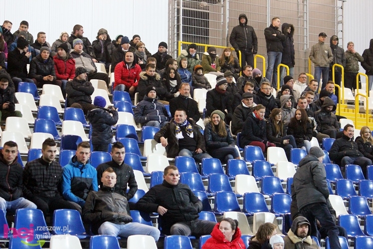 Mecz Wigilijny na Stadionie Miejskim: FKS Stal Mielec - Kibice Stali Mielec 4:6 (3:0)