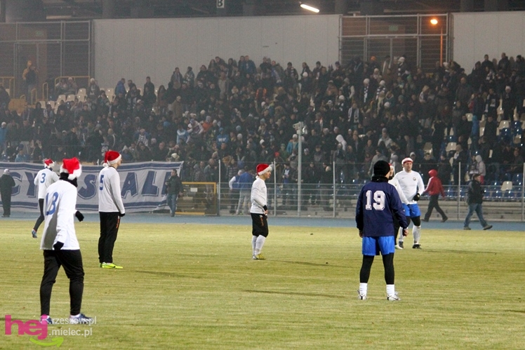 Mecz Wigilijny na Stadionie Miejskim: FKS Stal Mielec - Kibice Stali Mielec 4:6 (3:0)