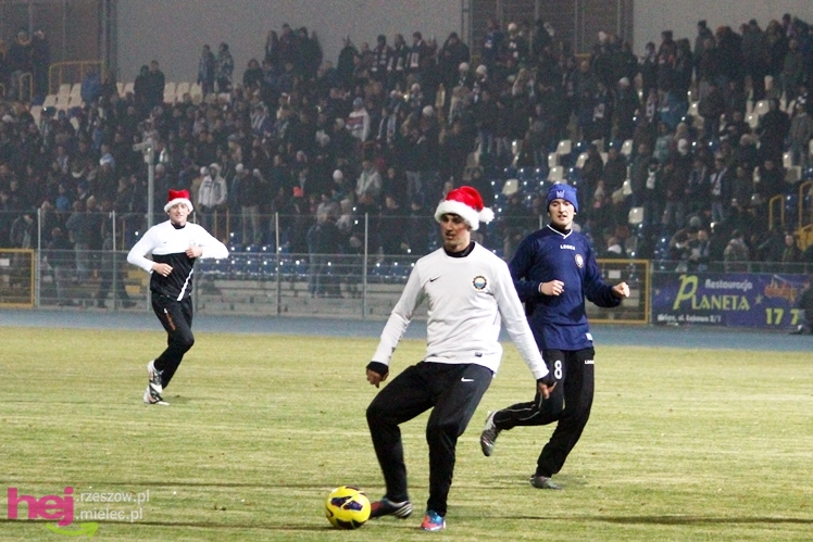 Mecz Wigilijny na Stadionie Miejskim: FKS Stal Mielec - Kibice Stali Mielec 4:6 (3:0)