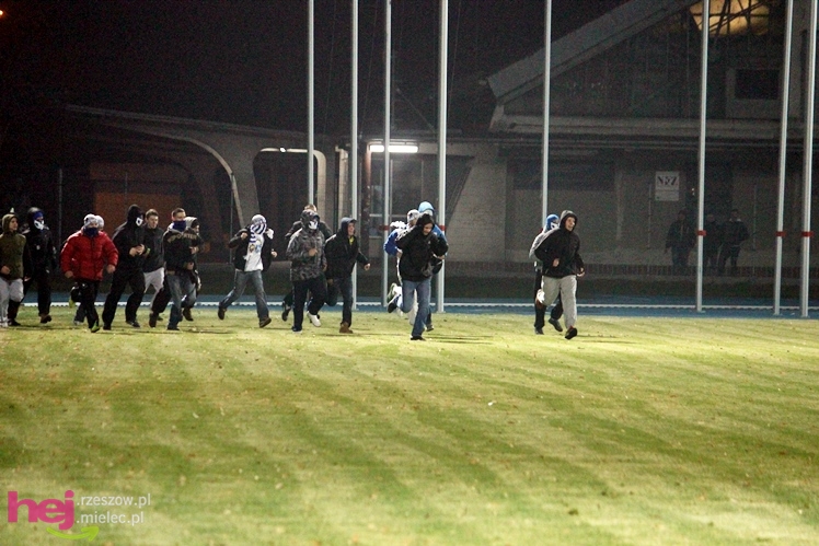 Mecz Wigilijny na Stadionie Miejskim: FKS Stal Mielec - Kibice Stali Mielec 4:6 (3:0)