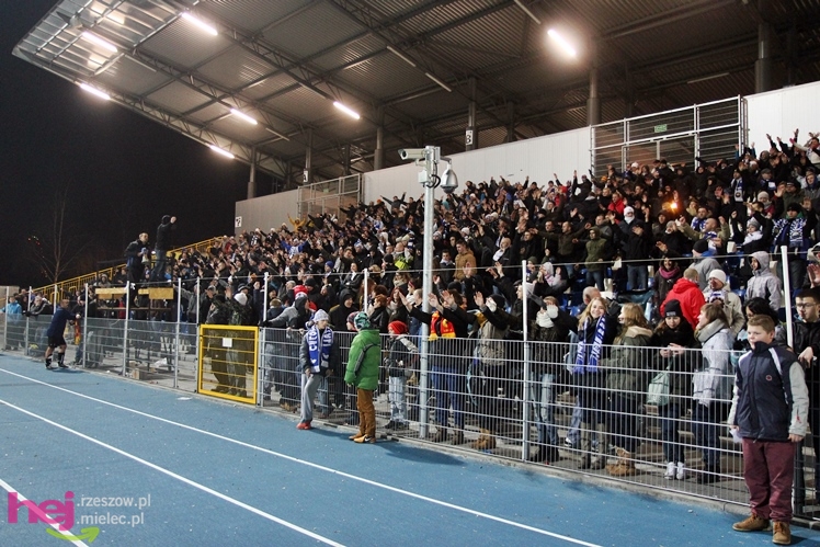 Mecz Wigilijny na Stadionie Miejskim: FKS Stal Mielec - Kibice Stali Mielec 4:6 (3:0)