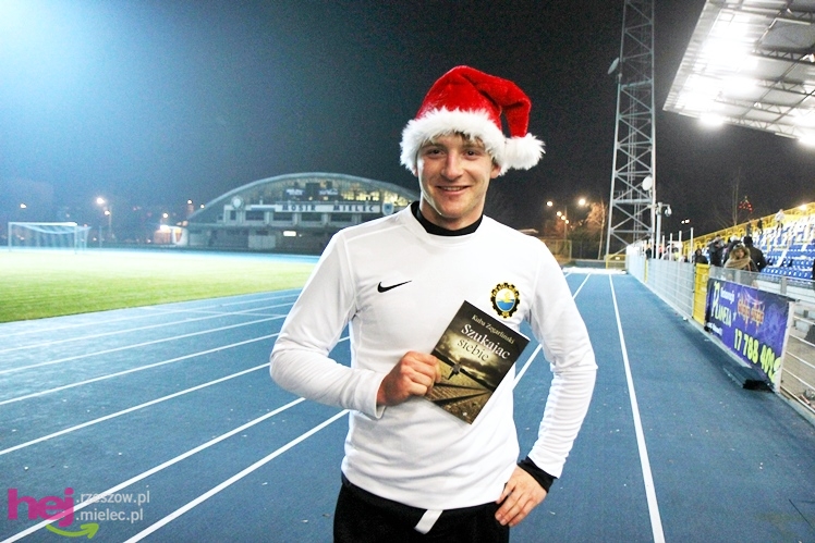 Mecz Wigilijny na Stadionie Miejskim: FKS Stal Mielec - Kibice Stali Mielec 4:6 (3:0)