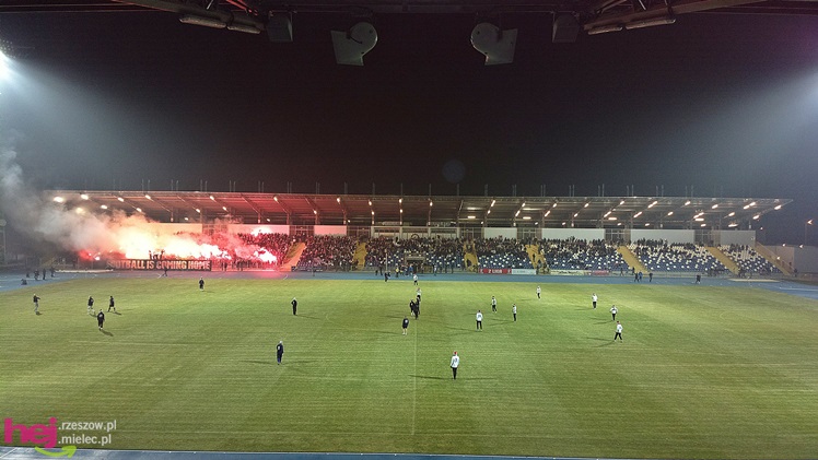 Mecz Wigilijny na Stadionie Miejskim: FKS Stal Mielec - Kibice Stali Mielec 4:6 (3:0)