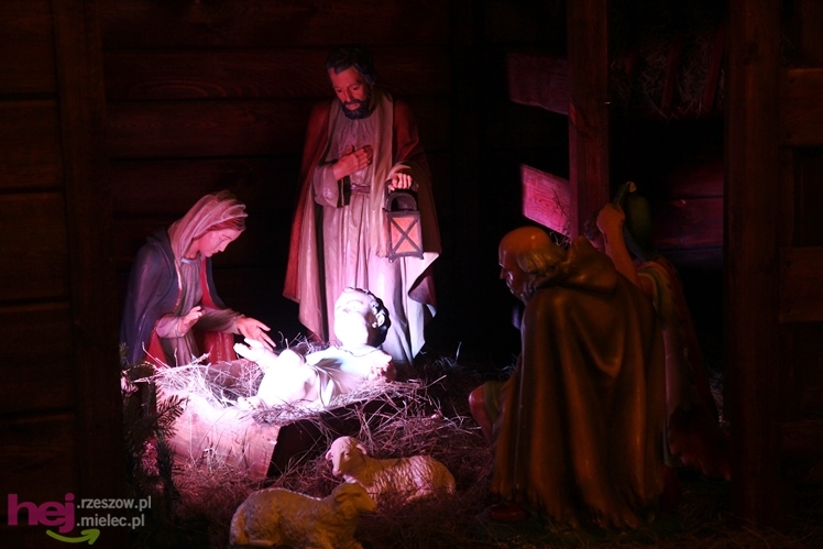 Piękne szopki największych mieleckich parafii