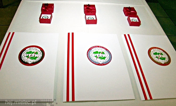 Wystawa Fotograficzna Oddziału Miejskiego PTTK w Mielcu na zakończenie Roku Turystycznego