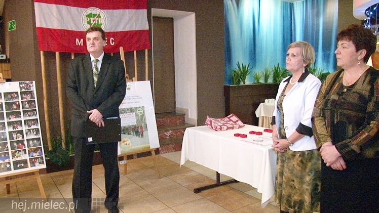 Wystawa Fotograficzna Oddziału Miejskiego PTTK w Mielcu na zakończenie Roku Turystycznego