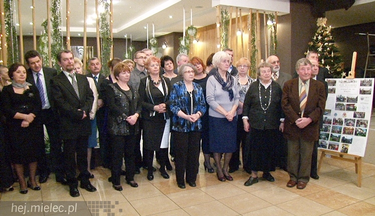 Wystawa Fotograficzna Oddziału Miejskiego PTTK w Mielcu na zakończenie Roku Turystycznego