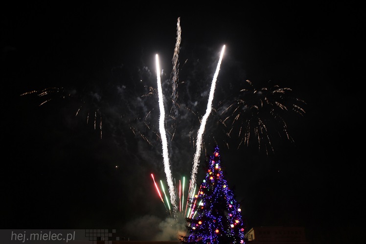 Radosne powitanie Nowego 2014 Roku na Placu Armii Krajowej