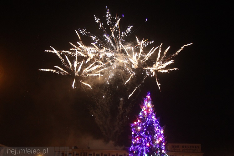 Radosne powitanie Nowego 2014 Roku na Placu Armii Krajowej