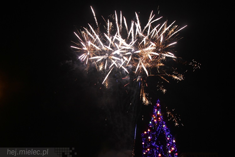 Radosne powitanie Nowego 2014 Roku na Placu Armii Krajowej