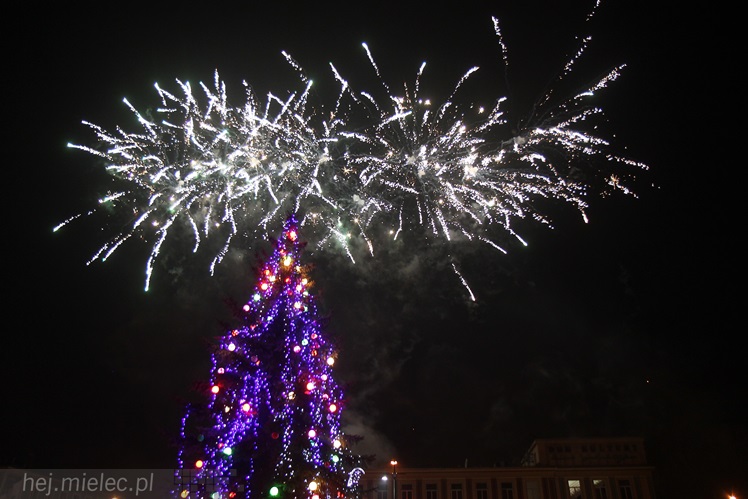 Radosne powitanie Nowego 2014 Roku na Placu Armii Krajowej