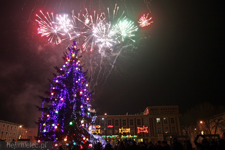 Radosne powitanie Nowego 2014 Roku na Placu Armii Krajowej