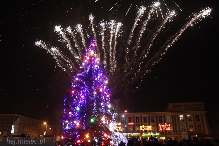 Radosne powitanie Nowego 2014 Roku na Placu Armii Krajowej