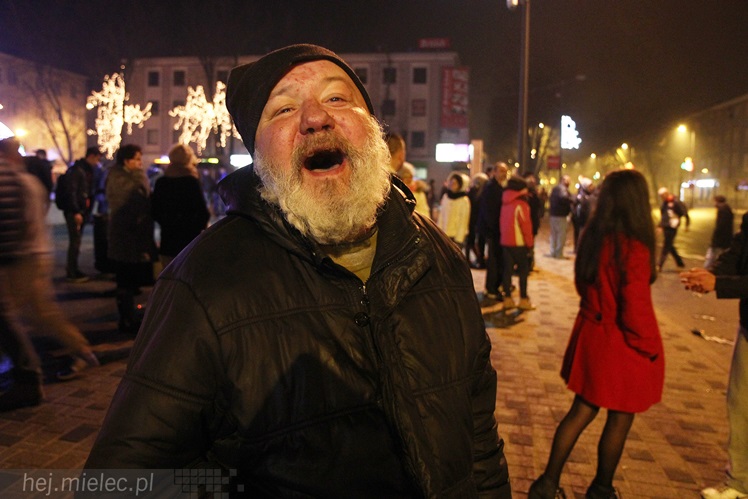Radosne powitanie Nowego 2014 Roku na Placu Armii Krajowej