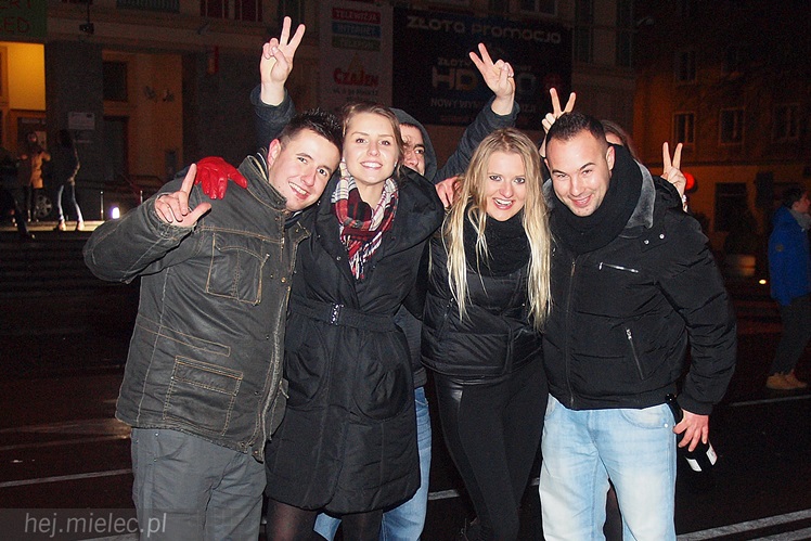 Radosne powitanie Nowego 2014 Roku na Placu Armii Krajowej