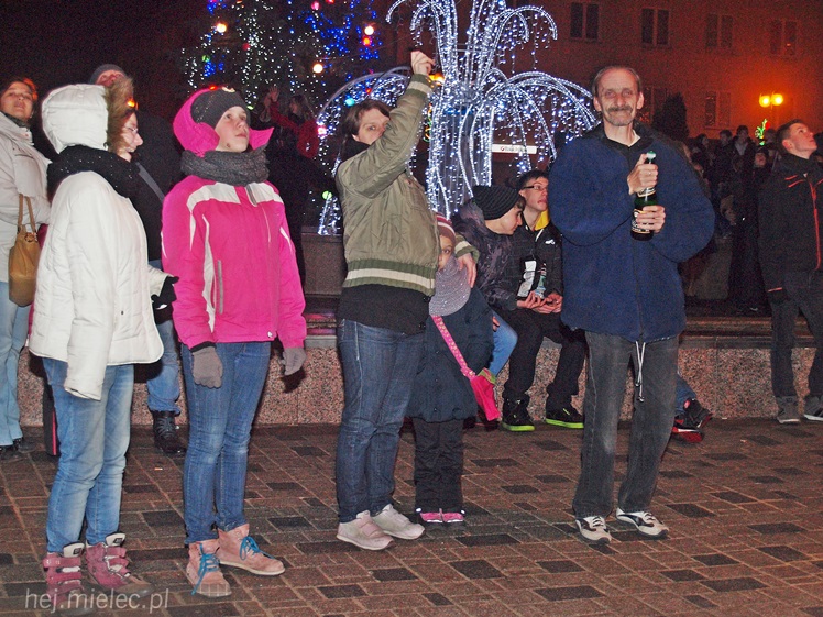 Radosne powitanie Nowego 2014 Roku na Placu Armii Krajowej