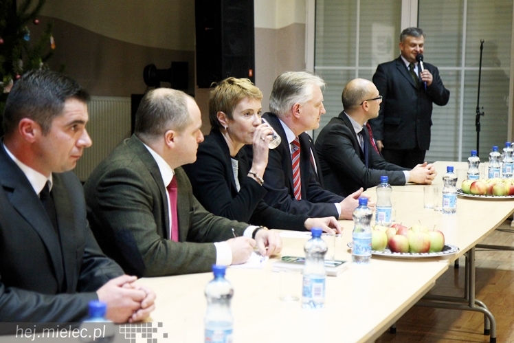 Gowin w Mielcu opowiadał o lepszej Polsce. Przyszło około 200 osób