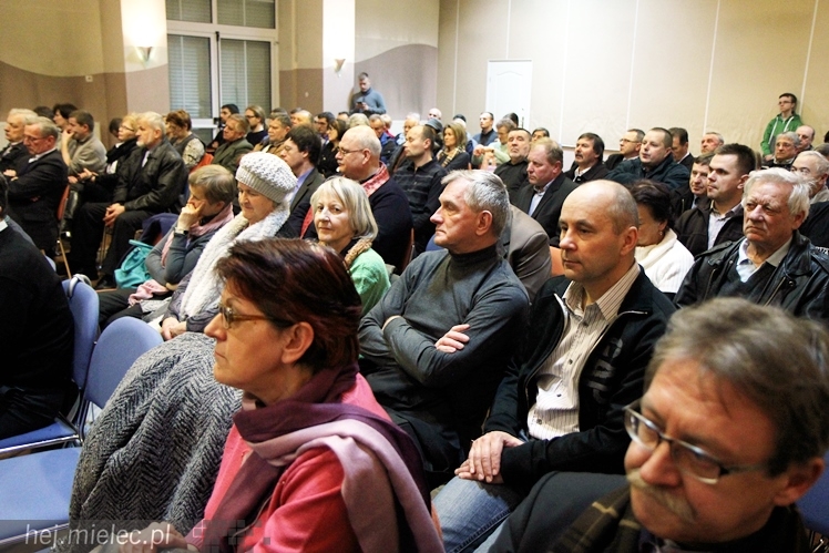 Gowin w Mielcu opowiadał o lepszej Polsce. Przyszło około 200 osób