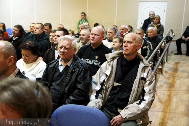 Gowin w Mielcu opowiadał o lepszej Polsce. Przyszło około 200 osób