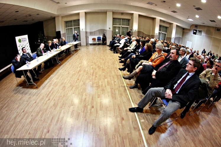 Gowin w Mielcu opowiadał o lepszej Polsce. Przyszło około 200 osób