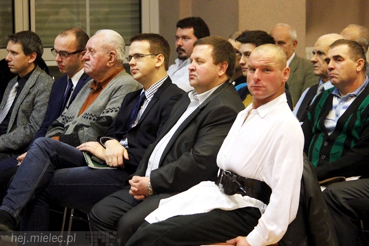 Gowin w Mielcu opowiadał o lepszej Polsce. Przyszło około 200 osób