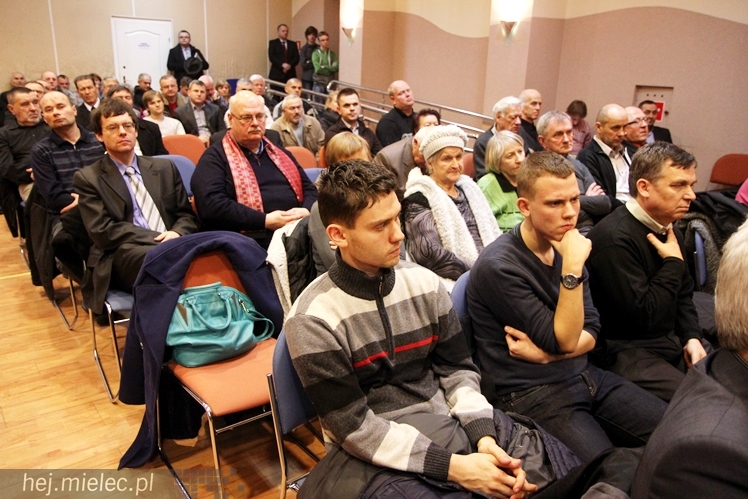 Gowin w Mielcu opowiadał o lepszej Polsce. Przyszło około 200 osób