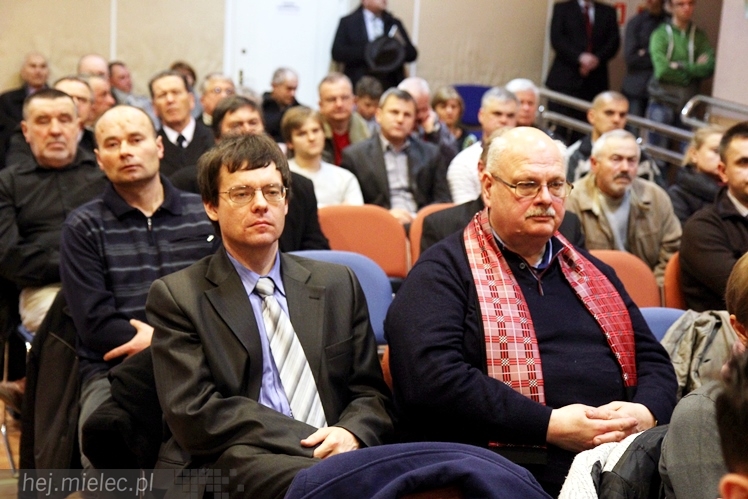 Gowin w Mielcu opowiadał o lepszej Polsce. Przyszło około 200 osób