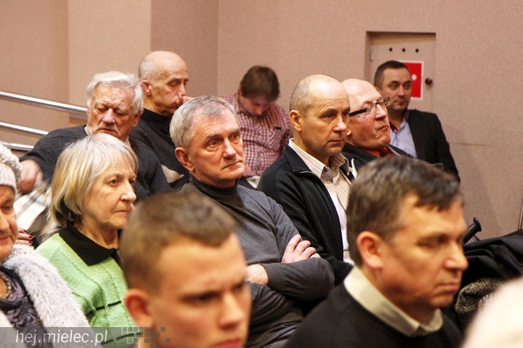 Gowin w Mielcu opowiadał o lepszej Polsce. Przyszło około 200 osób