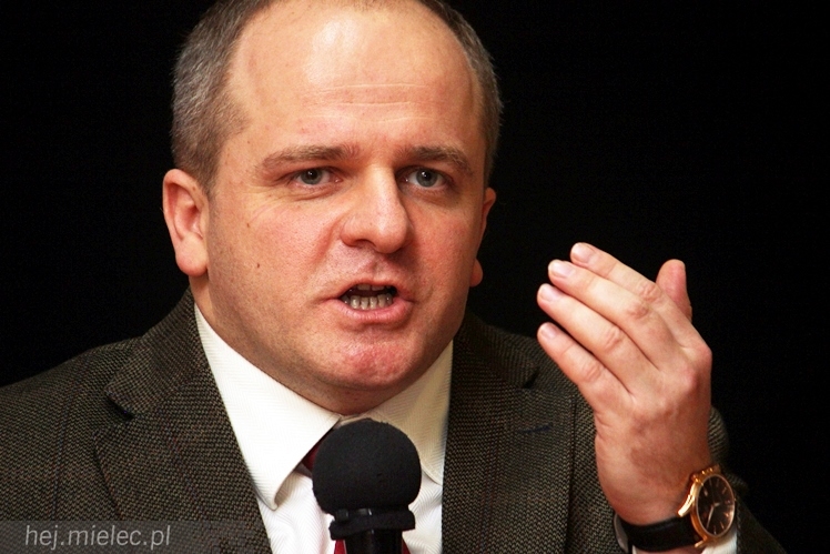 Gowin w Mielcu opowiadał o lepszej Polsce. Przyszło około 200 osób