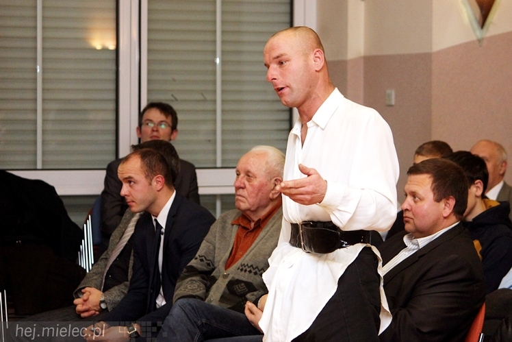 Gowin w Mielcu opowiadał o lepszej Polsce. Przyszło około 200 osób